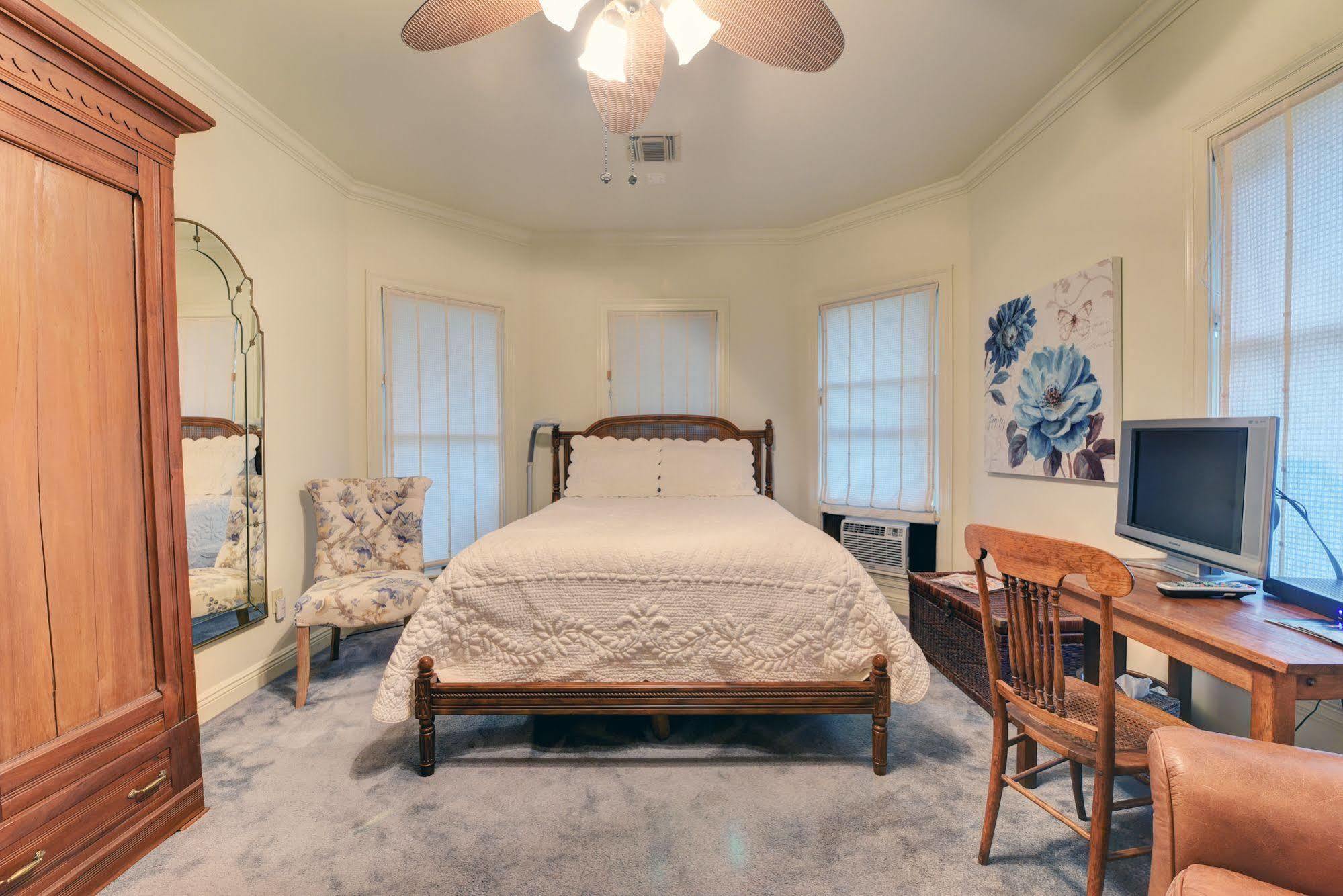 A Chateau On The Bayou Bed & Breakfast Raceland Exterior foto