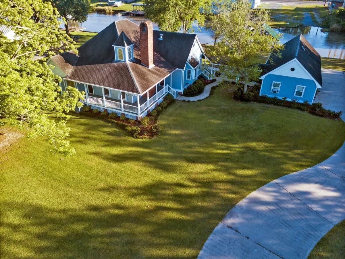A Chateau On The Bayou Bed & Breakfast Raceland Exterior foto
